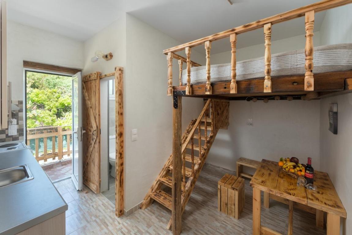 Christos Studios And Family Apartments Stegna Pokój zdjęcie